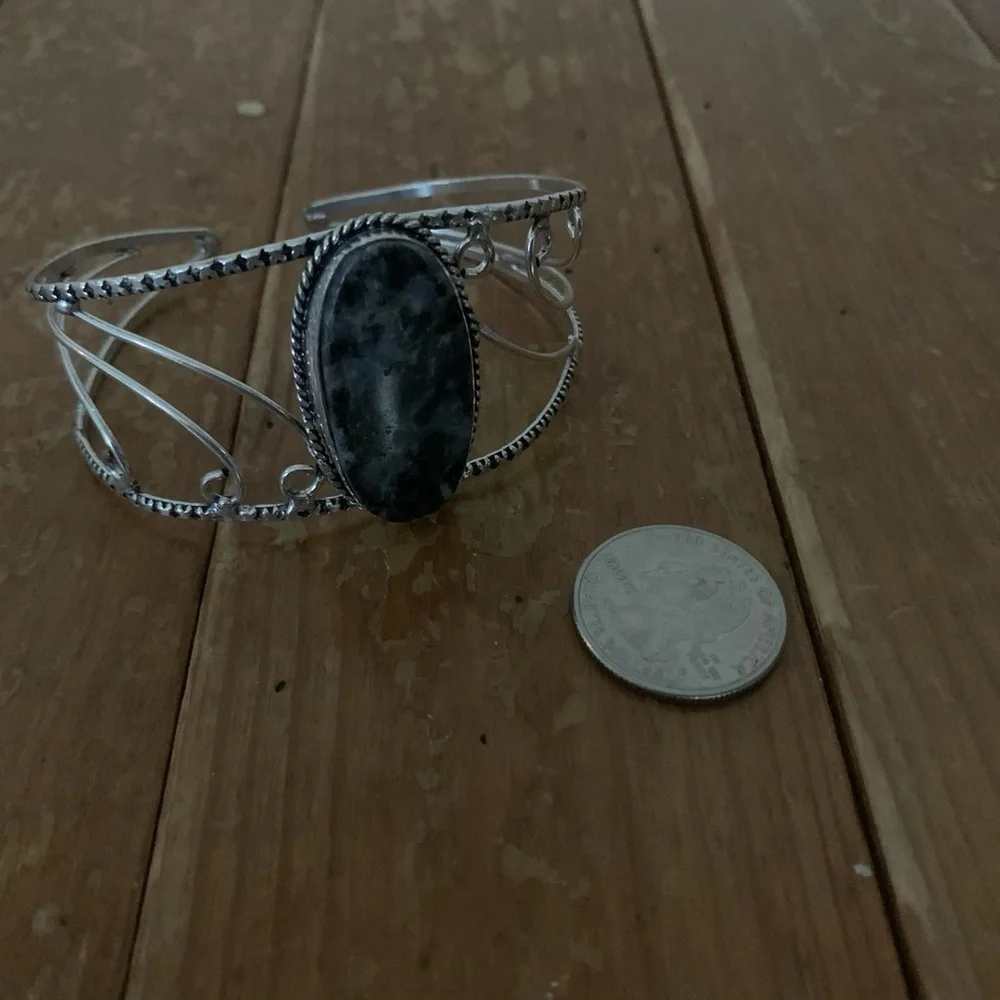 1992 Artisan Silver and Black Stone Bracelet